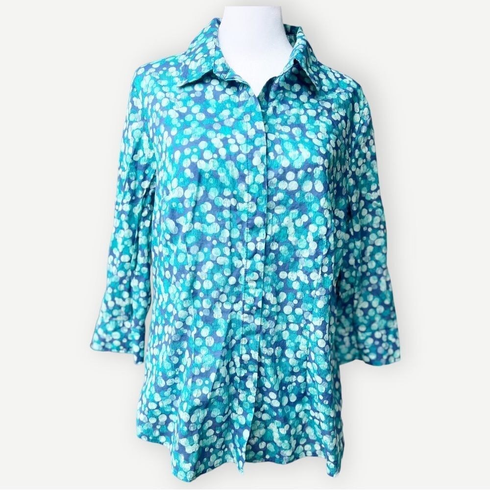 Coldwater Creek No Iron Casual Button Up Collared Shirt. Medium. 10-12. 10. 12.